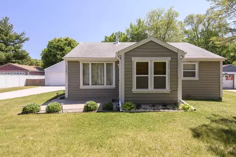 3023 N East, Troy, WI 53120