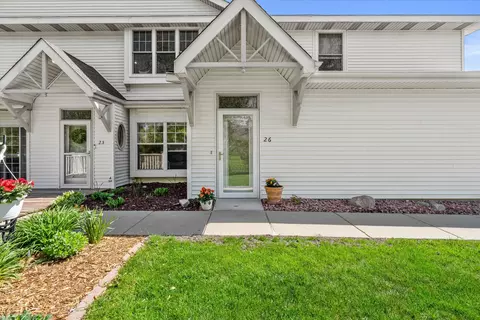 6235 S Creekside #26, Cudahy, WI 53110