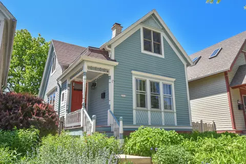 2553 N Dousman, Milwaukee, WI 53212