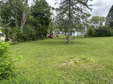 12 13 125th, Salem Lakes, WI 53179