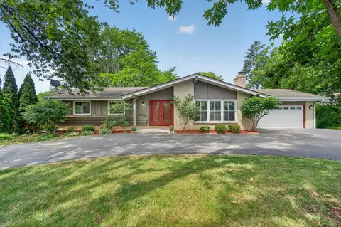 3745 Pilgrim, Brookfield, WI 53005
