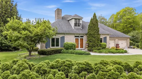 4405 Honeywood, Jackson, WI 53037