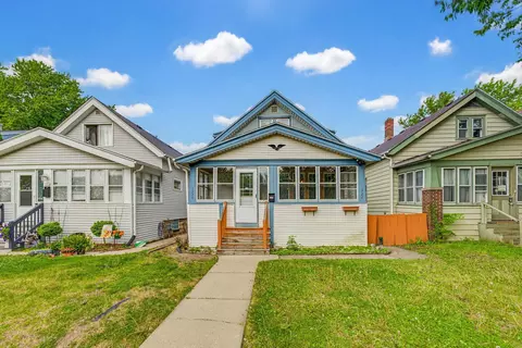 1320-1322 S 77th, West Allis, WI 53214