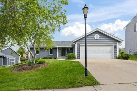 2722 Field, Waukesha, WI 53188