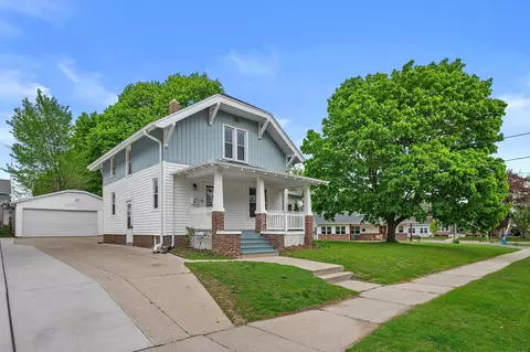 812 New York, Manitowoc, WI 54220