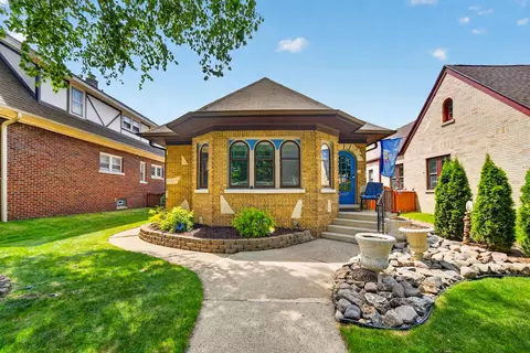 3261 S Logan, Milwaukee, WI 53207