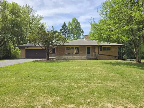 3245 N 129th, Brookfield, WI 53005