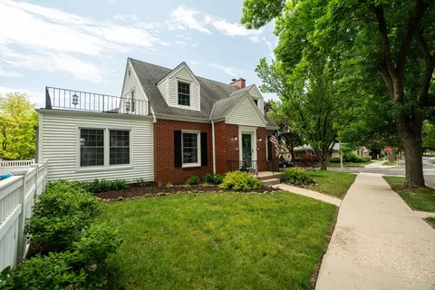 6641 W Hadley, Milwaukee, WI 53210