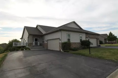 282 Settlement, Burlington, WI 53105