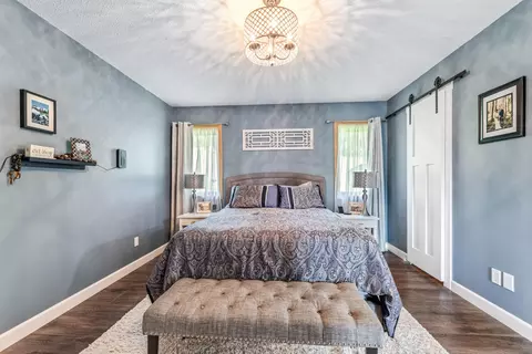 Bedroom - 712 Juniper, La Crescent, MN 55947 photo 1 of 4