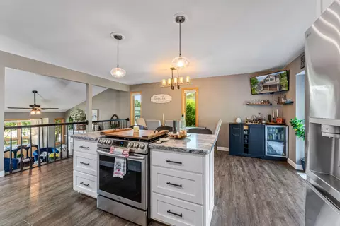 Kitchen - 712 Juniper, La Crescent, MN 55947 photo 5 of 5