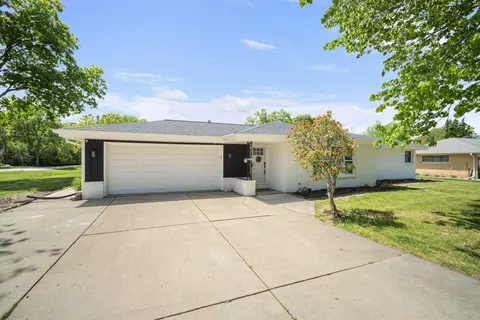 8001 W Whitaker, Greenfield, WI 53220