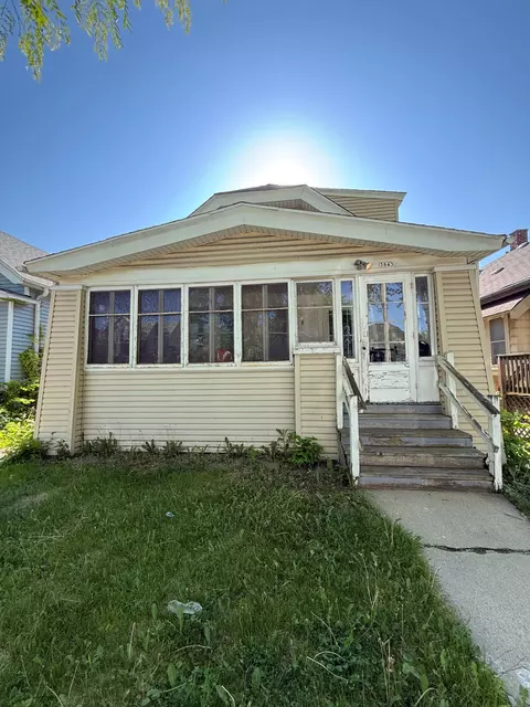 3843 N 28th, Milwaukee, WI 53216