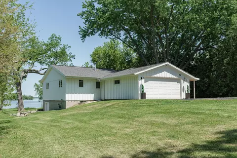 w4428 East Lakeview Road, Hustisford, WI 53034