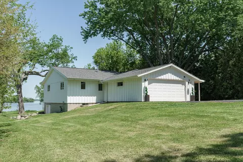 w4428 East Lakeview Road, Hustisford, WI 53034