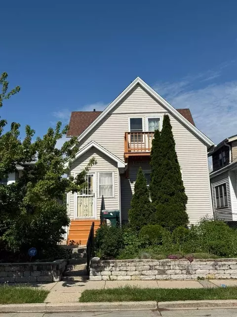 1705 S 71st #1707, West Allis, WI 53214