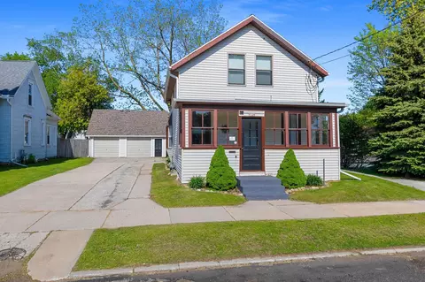 1120 S 23rd, Manitowoc, WI 54220
