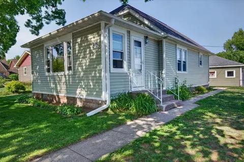 305 1st, Holmen, WI 54636