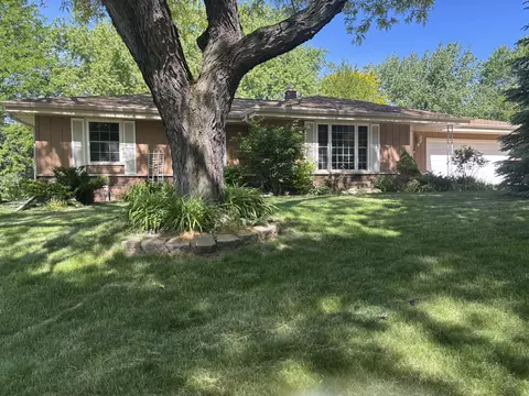 506 Cheyenne, Waukesha, WI 53188