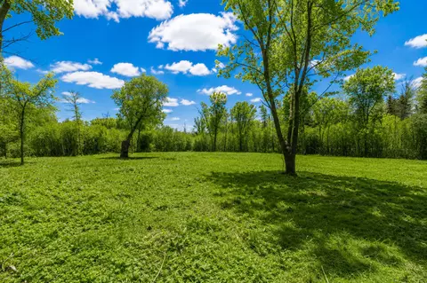 Lt1 N Range Line, Mequon, WI 53092