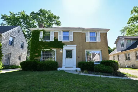 2416 N 91st, Wauwatosa, WI 53226
