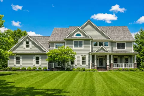 250 E Laurel, Delafield, WI 53018
