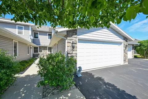 208 Potter #201, Elkhorn, WI 53121