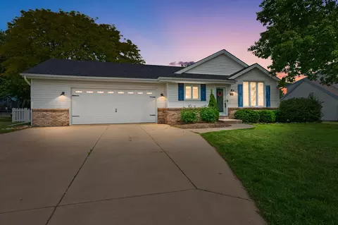 3938 W Minnesota, Franklin, WI 53132