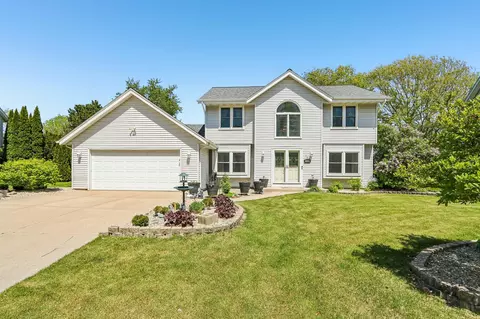 700 E Hobby, Oak Creek, WI 53154