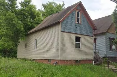 2040 N 24th, Milwaukee, WI 53205