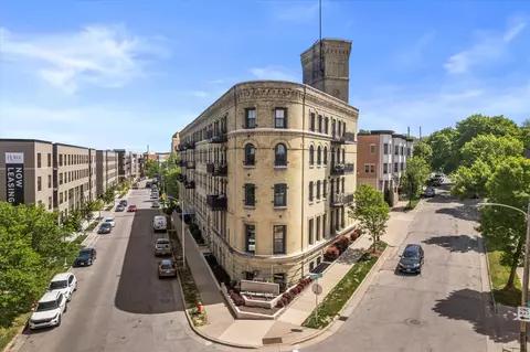 1818 N Water #303, Milwaukee, WI 53202