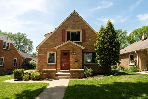 2815 N 88th #2817, Milwaukee, WI 53222