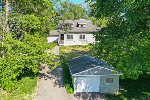 7965 Mchenry, Burlington, WI 53105