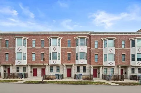 220 E Reservoir, Milwaukee, WI 53212