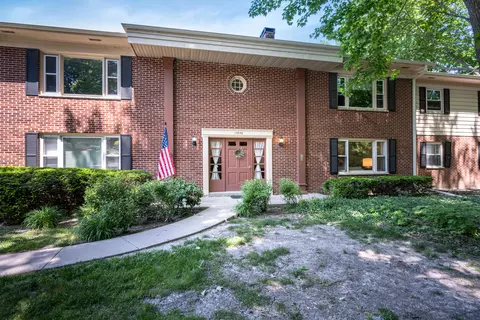 13350 W Bluemound #2, Elm Grove, WI 53122