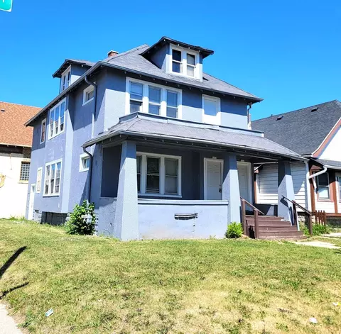 2701 N 37th #2703, Milwaukee, WI 53210