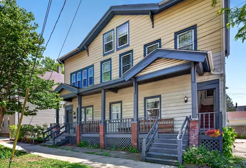1623 E Webster #1625, Milwaukee, WI 53211