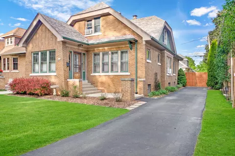 2224 N 60th, Milwaukee, WI 53208