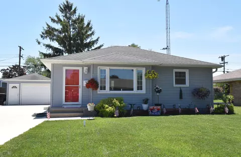1201 Cedar Crk, Racine, WI 53402
