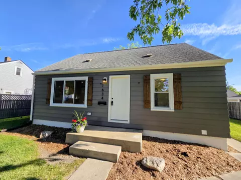1634 Michigan, South Milwaukee, WI 53172