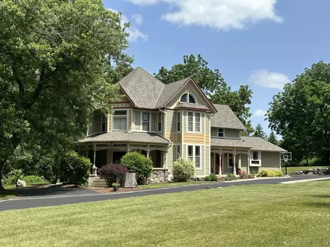 823 E Brandybrook, Wales, WI 53183