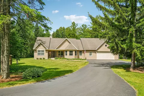 8040 W South County Line, Franklin, WI 53132