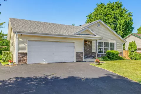 8820 W Travis, Franklin, WI 53132