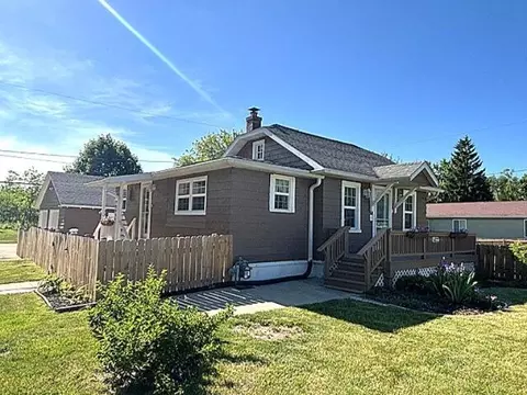 6822 250th, Paddock Lake, WI 53168
