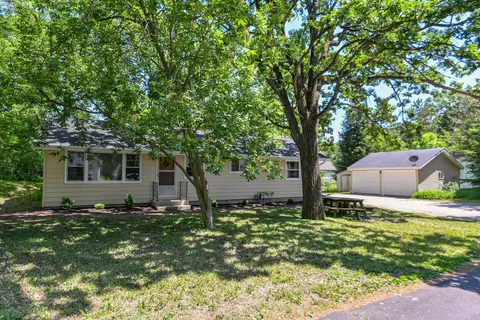 n6924 Oak Lane, Sugar Creek, WI 53121