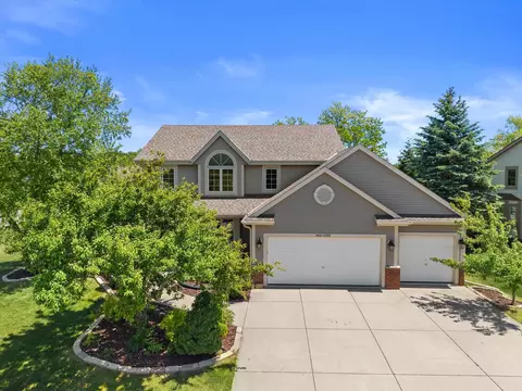 w234n7698 Grey Moss, Sussex, WI 53089