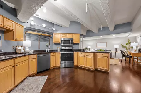 270 E Highland #111, Milwaukee, WI 53202