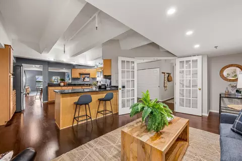 270 E Highland #111, Milwaukee, WI 53202