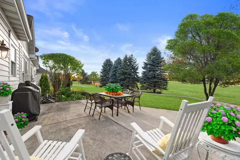 1758 Bess, Oconomowoc, WI 53066