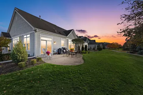 1758 Bess, Oconomowoc, WI 53066